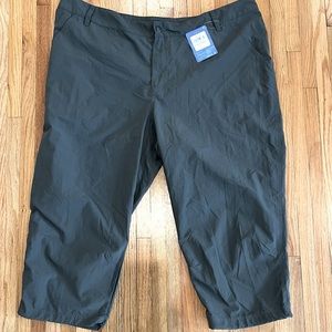 New Columbia Womens Capri Hiking Pants Sz 22 Gray Silver Ridge 2.0 Regular Plus